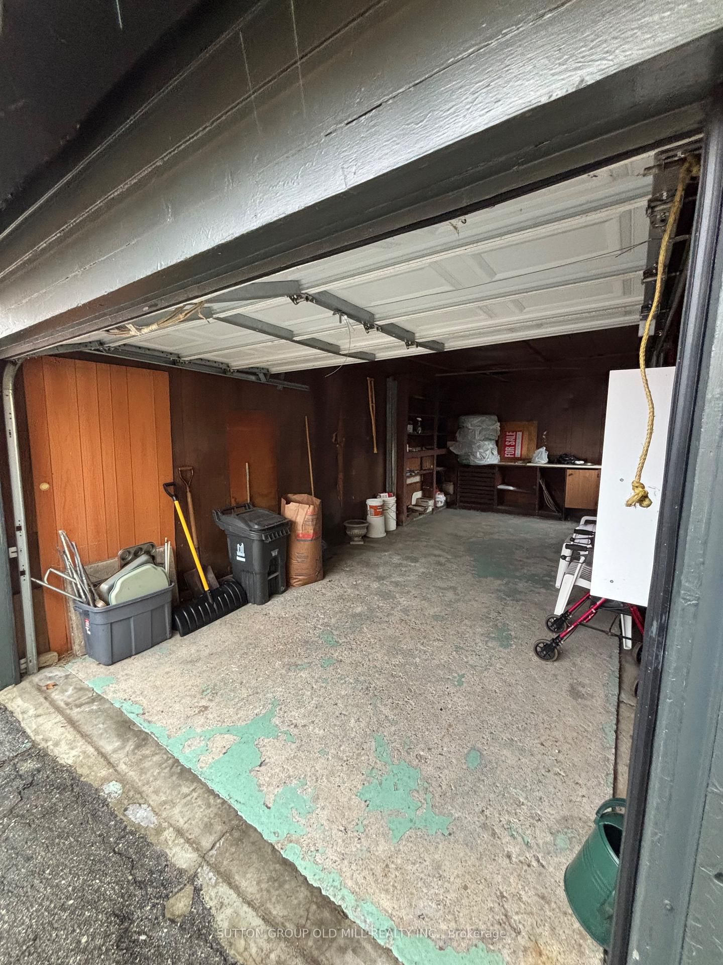 Detached House for sale at 14 Ashmore Avenue, Toronto, Ontario, M8Z 4C4 - Stonegate-Queensway - MLS: W12908528