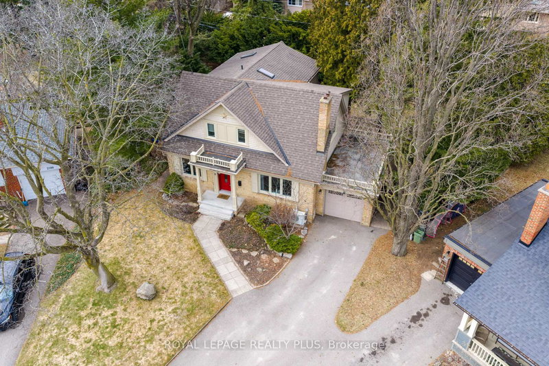 2184 Guthrie Lane, Mississauga, L4Y 1W9 | Image 2