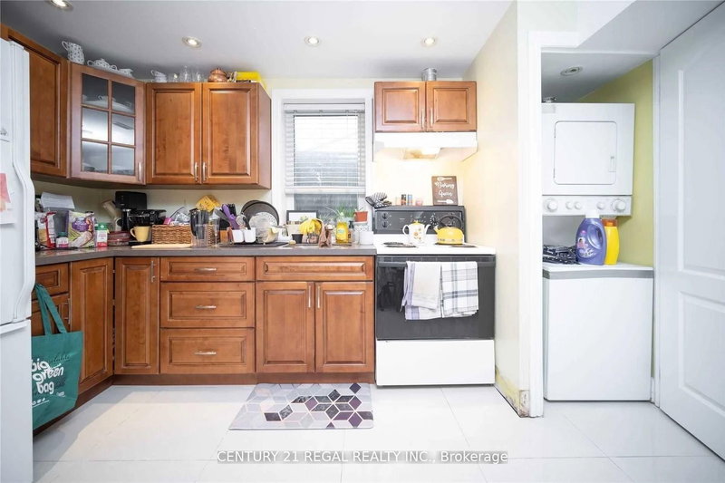 bsmt - 1361 Lochlin Tr, Mississauga, L5G 3V4 | Image 2