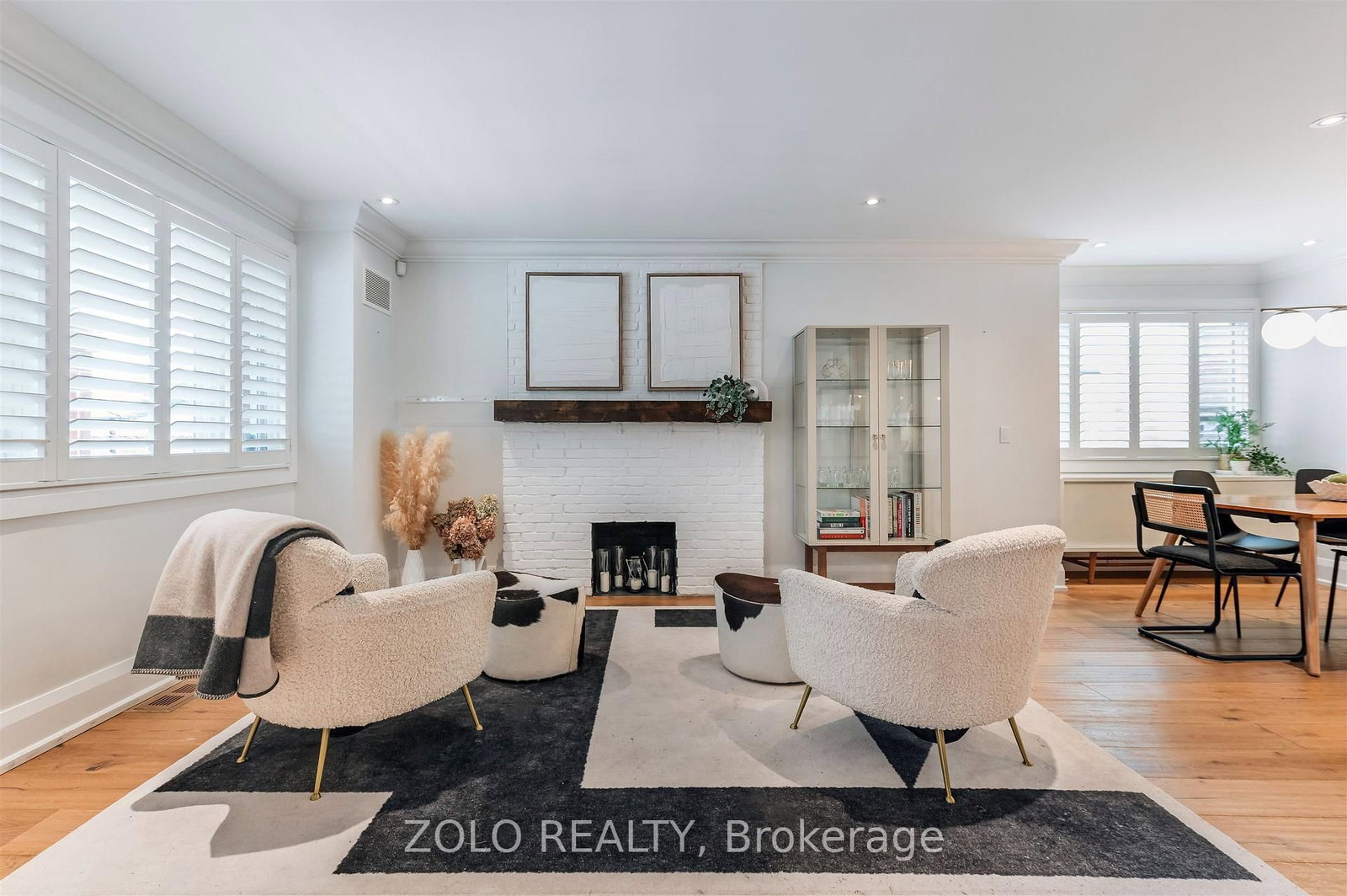 Listing Image 7