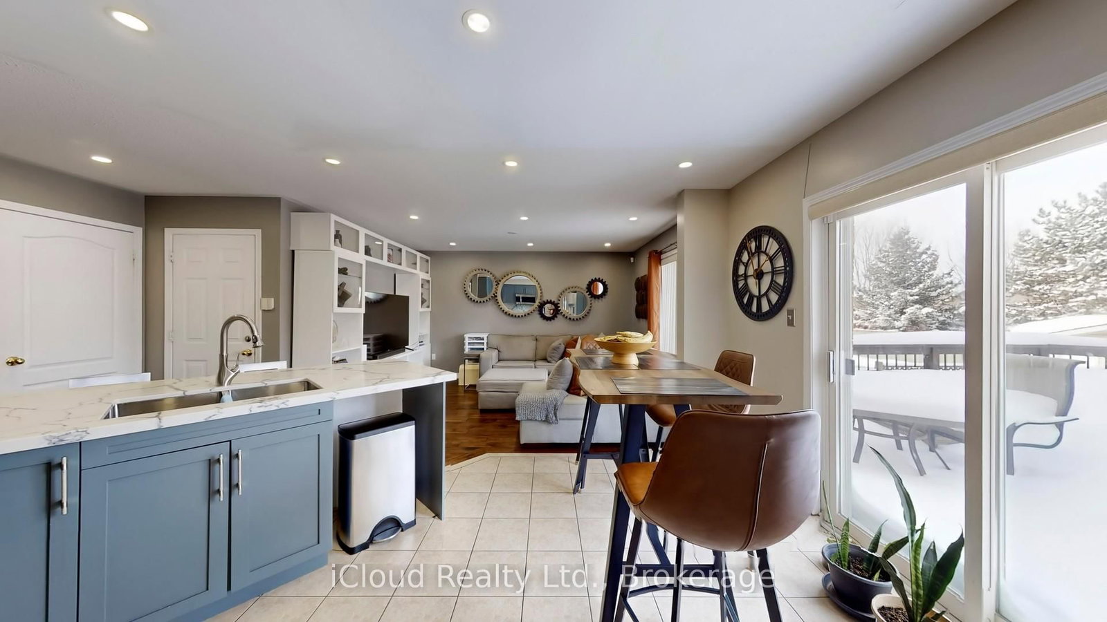 Semi-Detached House for sale at 52 Tianalee Crescent, Brampton, Ontario, L7A 2X2 - Fletcher's Meadow - MLS: W12908910