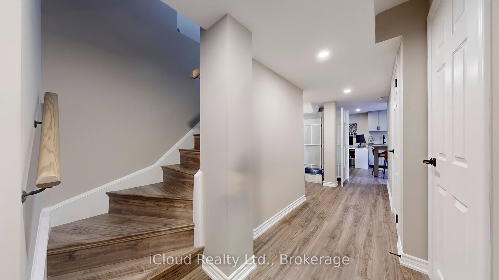 Semi-Detached House for sale at 52 Tianalee Crescent, Brampton, Ontario, L7A 2X2 - Fletcher's Meadow - MLS: W12908910