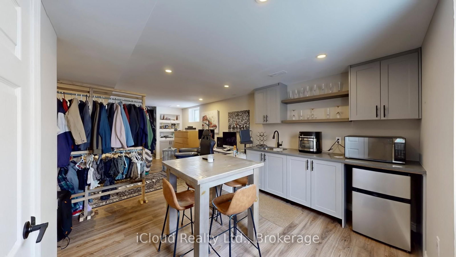 Semi-Detached House for sale at 52 Tianalee Crescent, Brampton, Ontario, L7A 2X2 - Fletcher's Meadow - MLS: W12908910