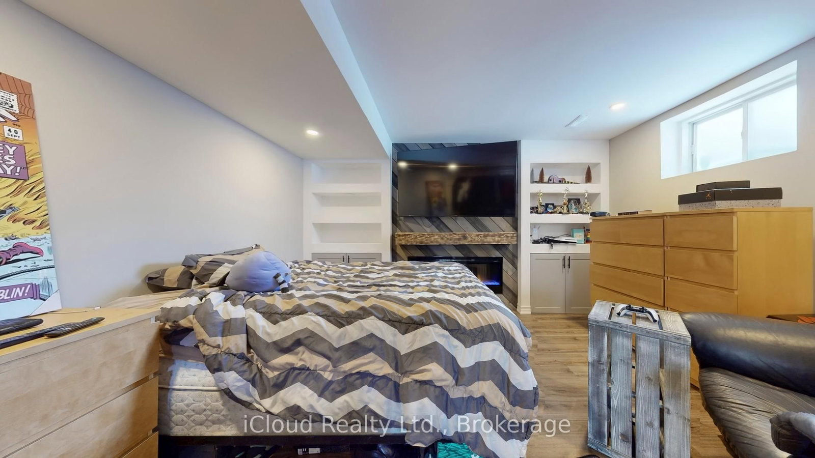 Semi-Detached House for sale at 52 Tianalee Crescent, Brampton, Ontario, L7A 2X2 - Fletcher's Meadow - MLS: W12908910