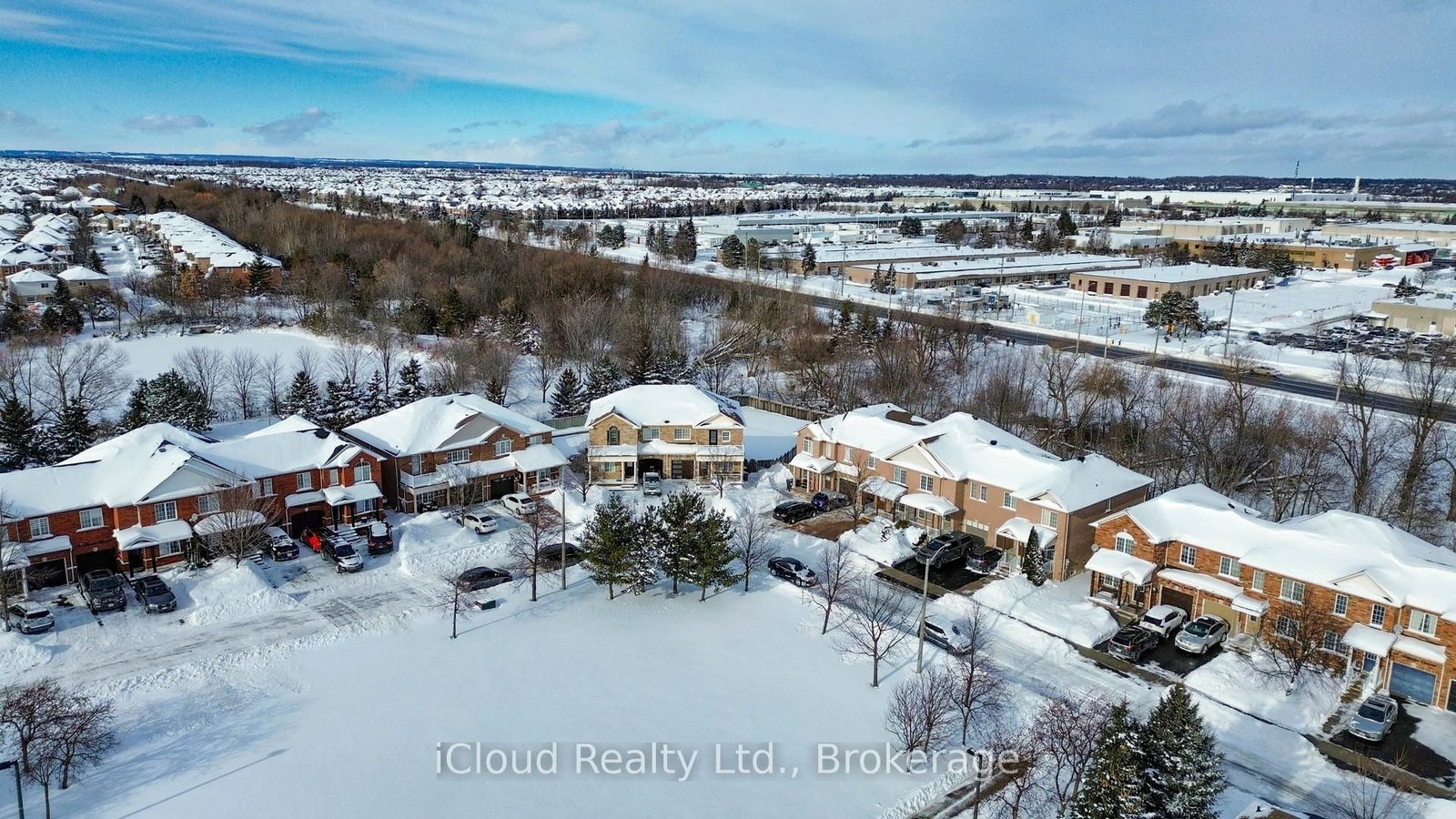 Semi-Detached House for sale at 52 Tianalee Crescent, Brampton, Ontario, L7A 2X2 - Fletcher's Meadow - MLS: W12908910