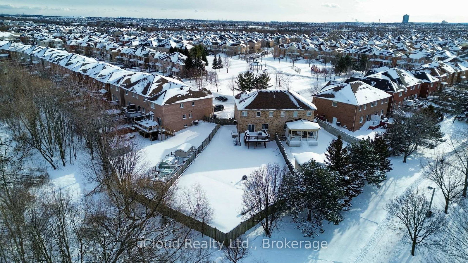 Semi-Detached House for sale at 52 Tianalee Crescent, Brampton, Ontario, L7A 2X2 - Fletcher's Meadow - MLS: W12908910