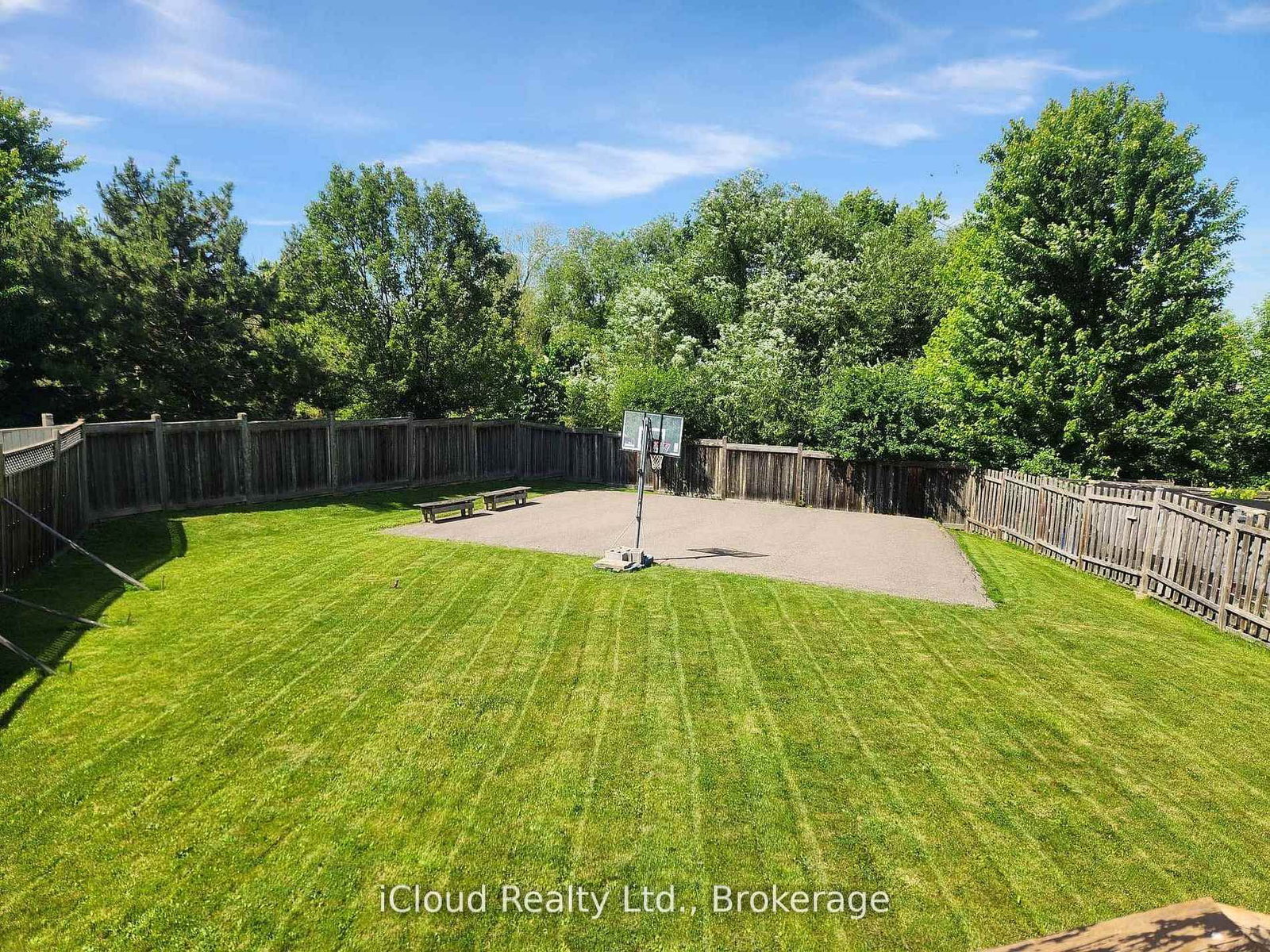 Semi-Detached House for sale at 52 Tianalee Crescent, Brampton, Ontario, L7A 2X2 - Fletcher's Meadow - MLS: W12908910