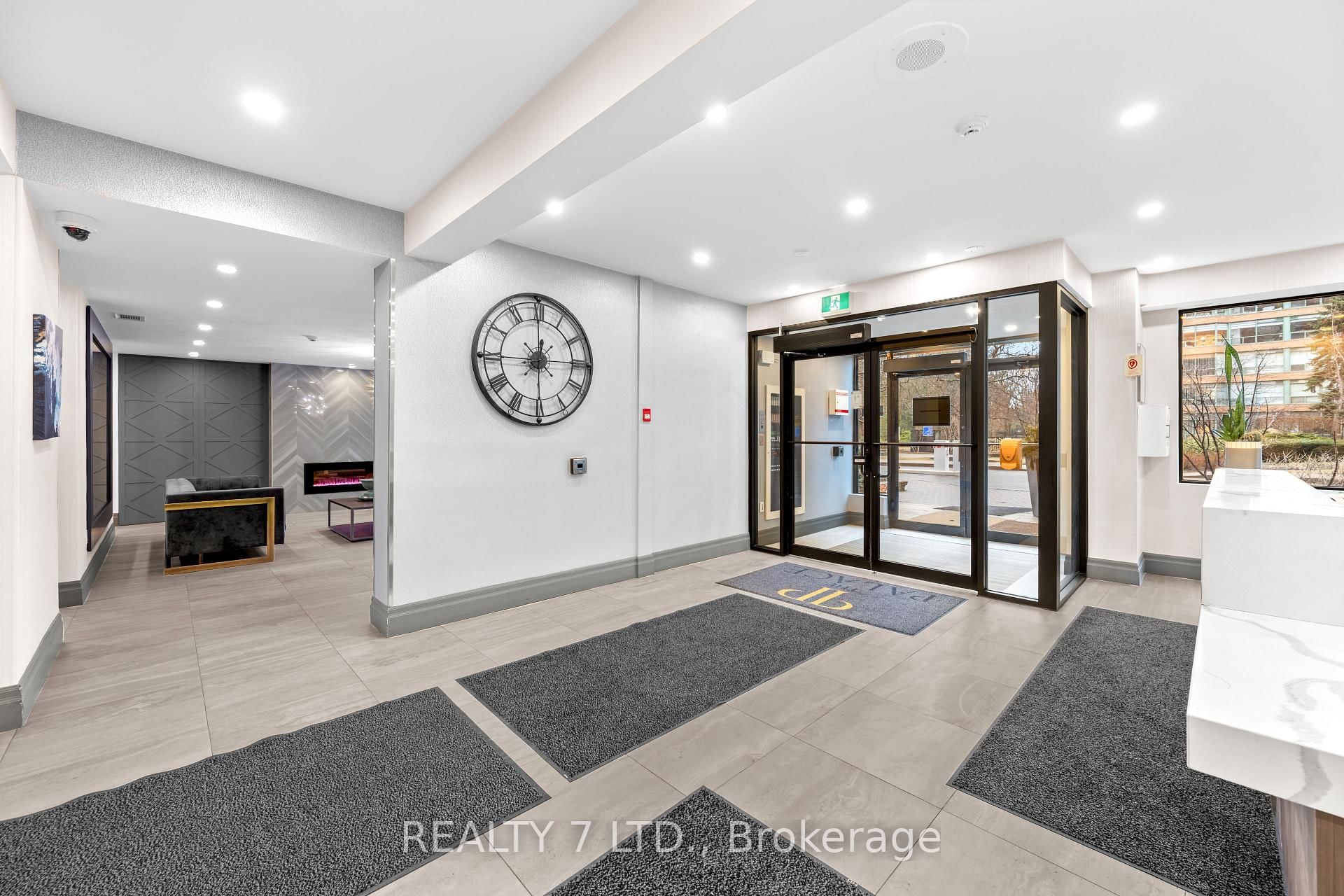 1270 Maple Crossing Boulevard, Unit 412