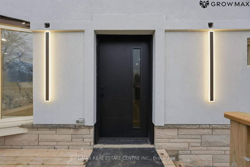 1328 Bunnell Dr, Burlington, L7P 2E1 | Image 2