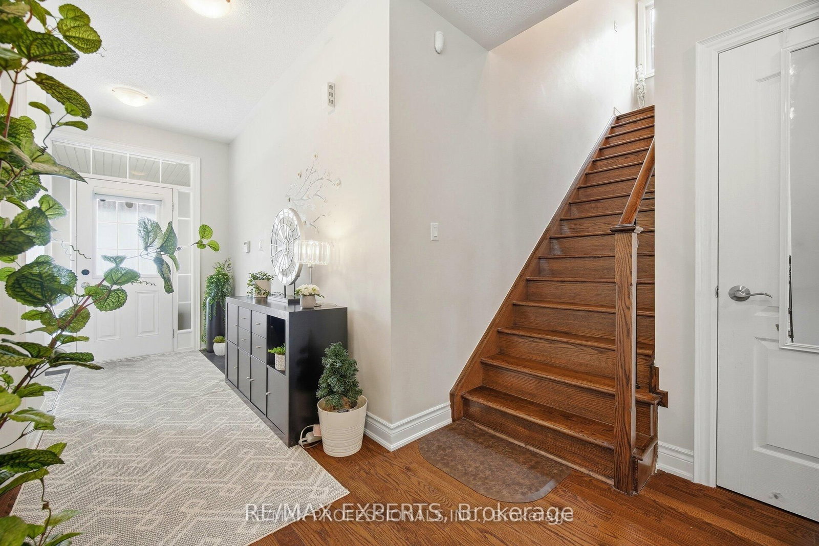 Detached House for sale at 5 Mugford Crescent, Brampton, Ontario, L6Y 6A7 - Bram West - MLS: W12909452