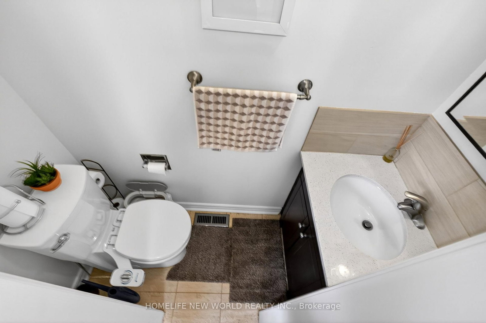 Townhouse for sale at 74 Heathcliffe Square, Brampton, Ontario, L6S 5R4 - Central Park - MLS: W12909540