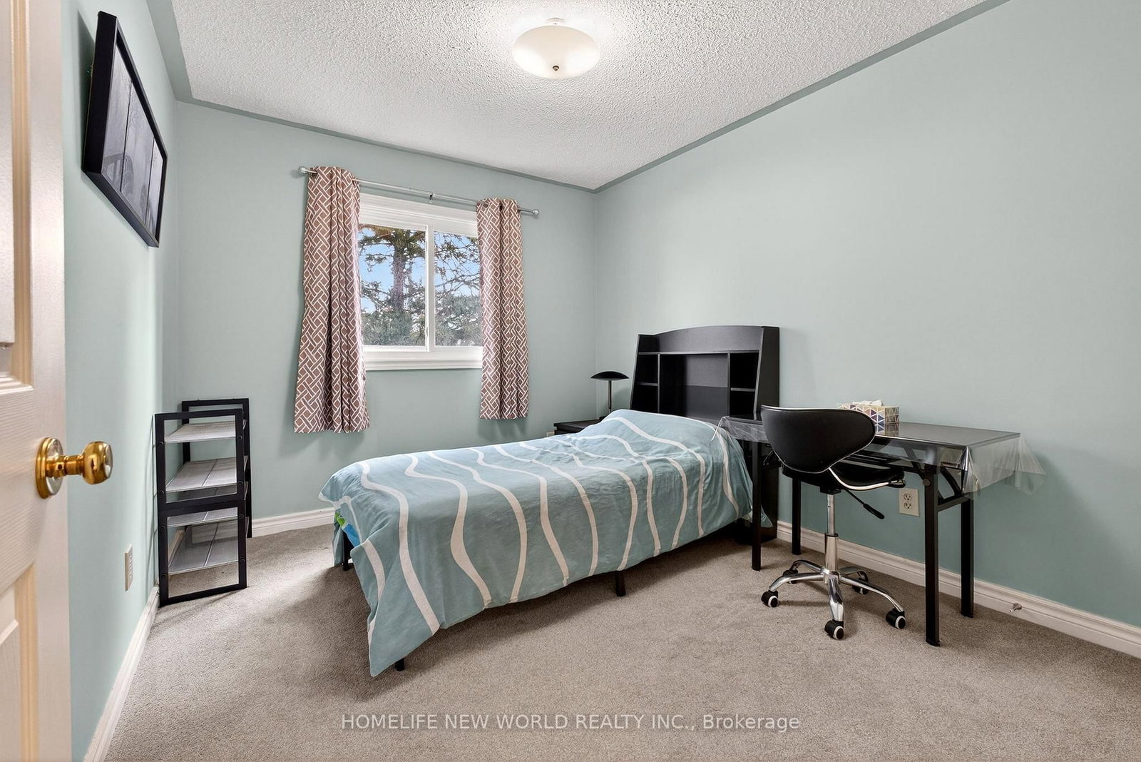 Townhouse for sale at 74 Heathcliffe Square, Brampton, Ontario, L6S 5R4 - Central Park - MLS: W12909540