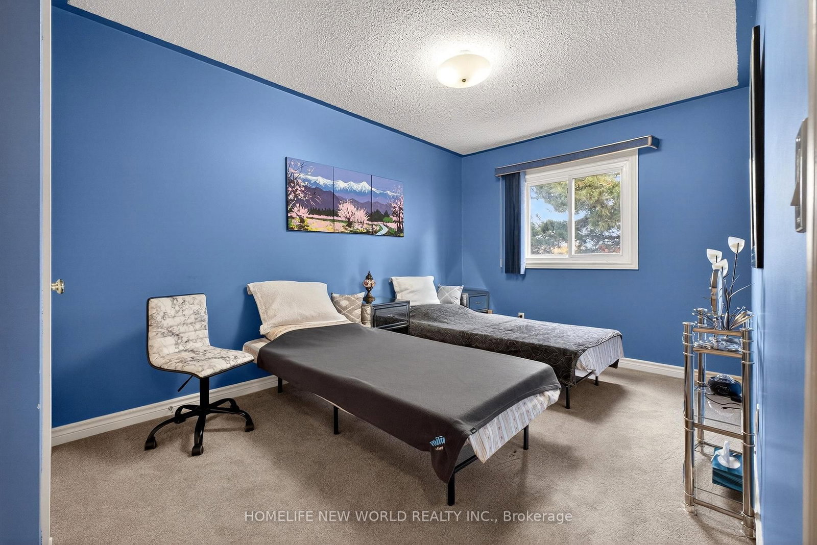 Townhouse for sale at 74 Heathcliffe Square, Brampton, Ontario, L6S 5R4 - Central Park - MLS: W12909540