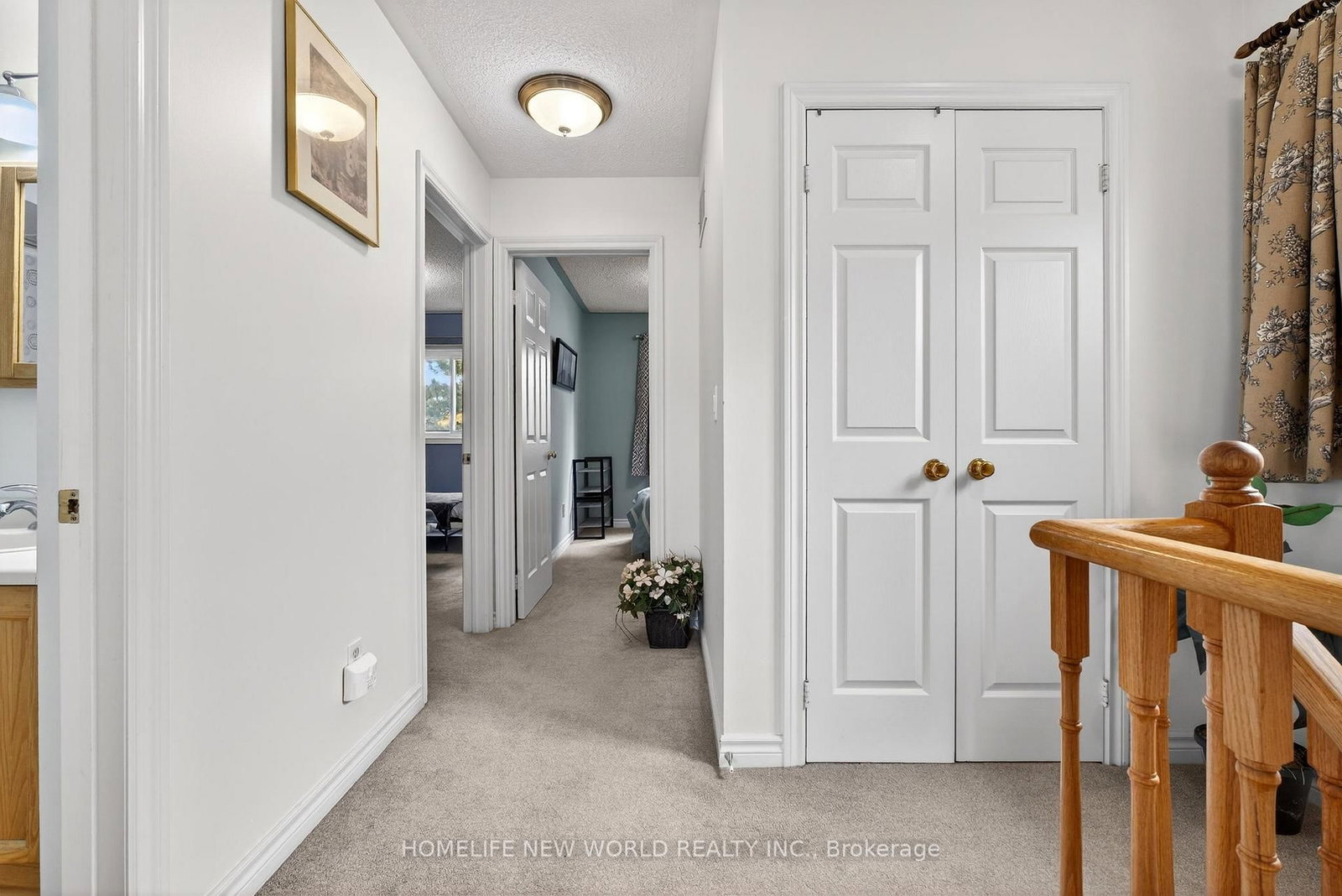 Townhouse for sale at 74 Heathcliffe Square, Brampton, Ontario, L6S 5R4 - Central Park - MLS: W12909540