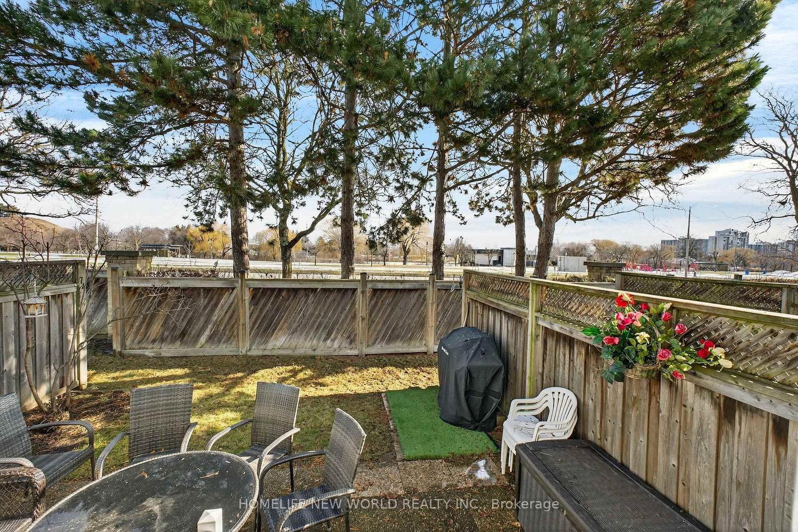 Townhouse for sale at 74 Heathcliffe Square, Brampton, Ontario, L6S 5R4 - Central Park - MLS: W12909540