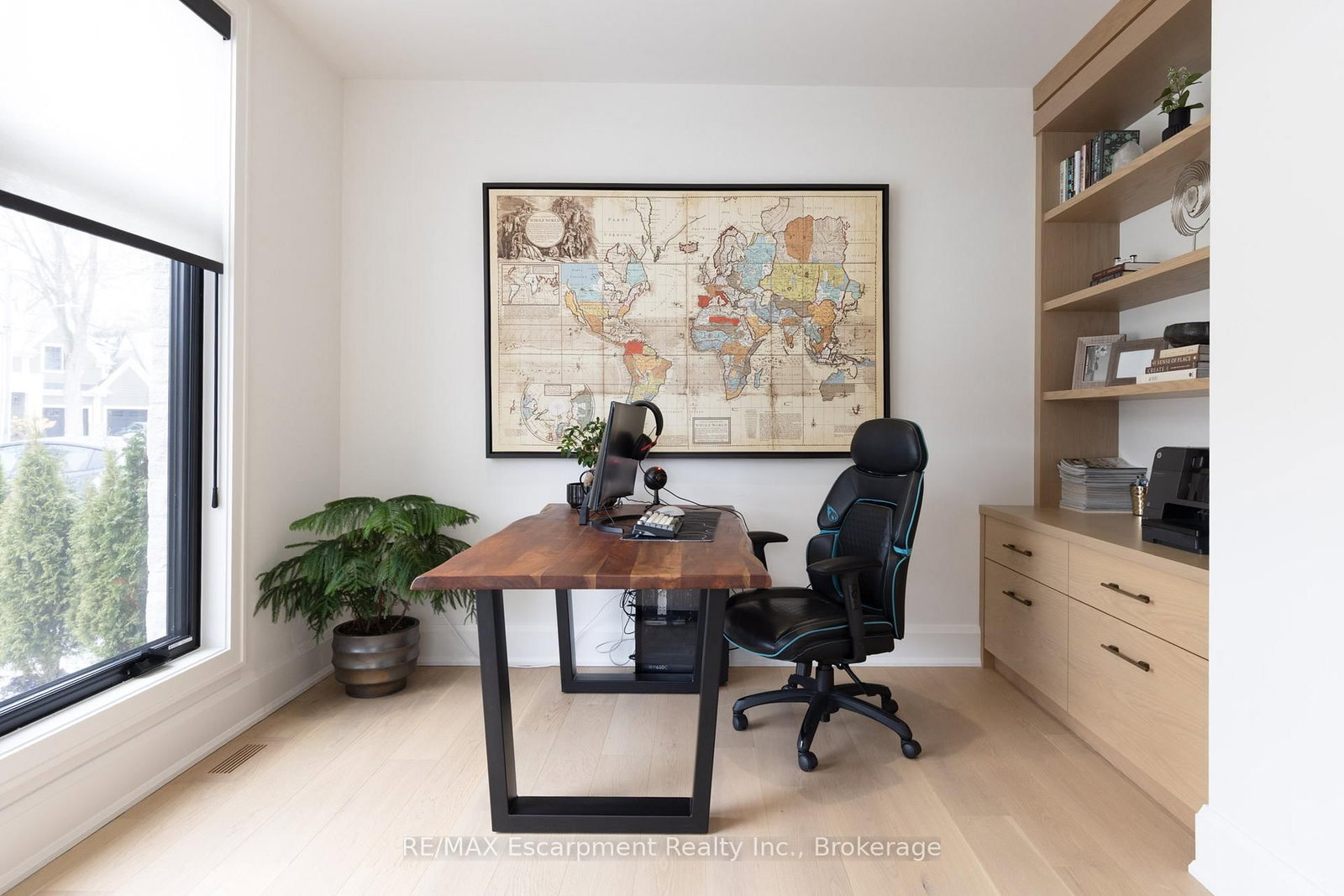 Detached House for sale at 540 Patricia Drive, Oakville, Ontario, L6K 1M2 - West - MLS: W12909578