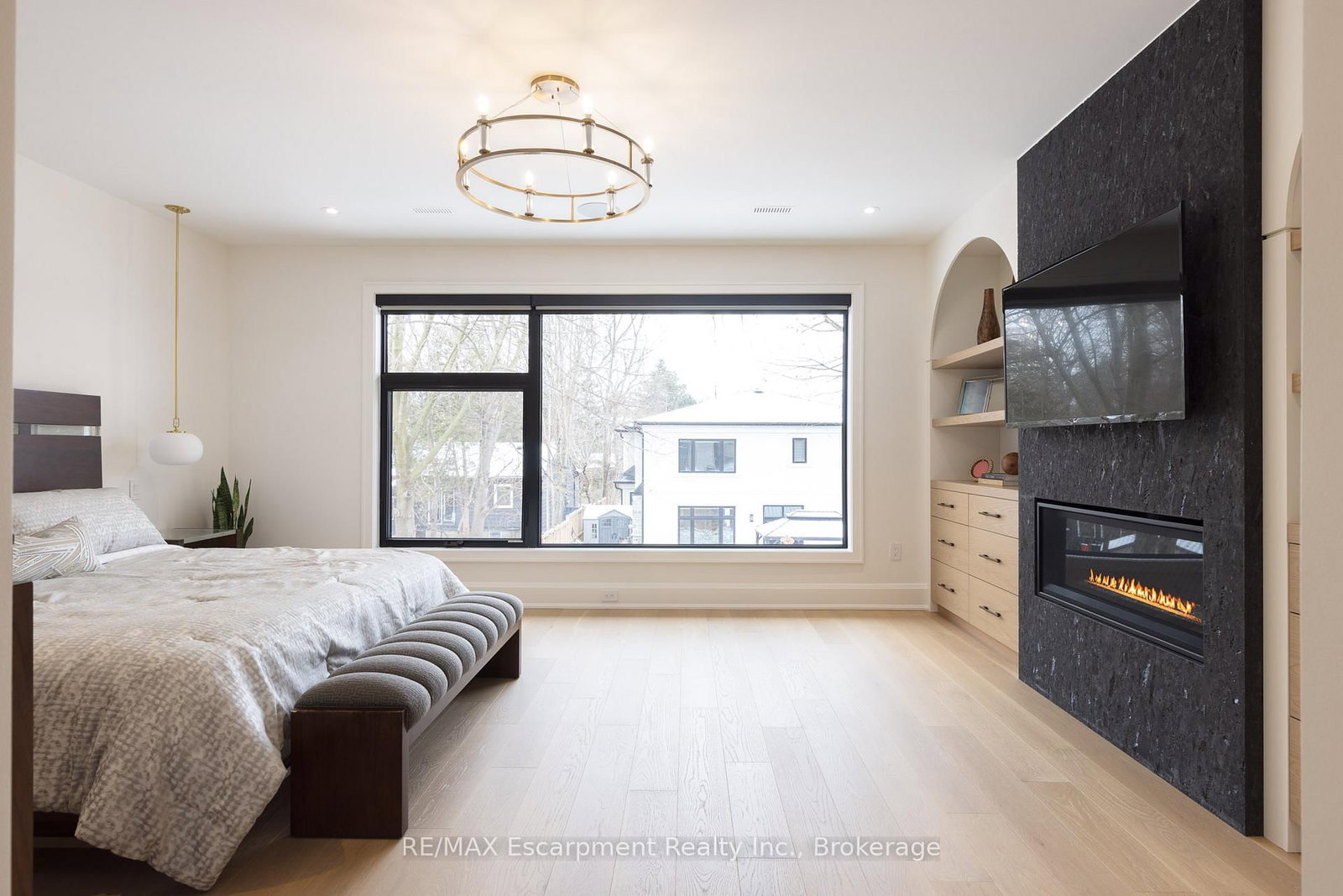 Detached House for sale at 540 Patricia Drive, Oakville, Ontario, L6K 1M2 - West - MLS: W12909578