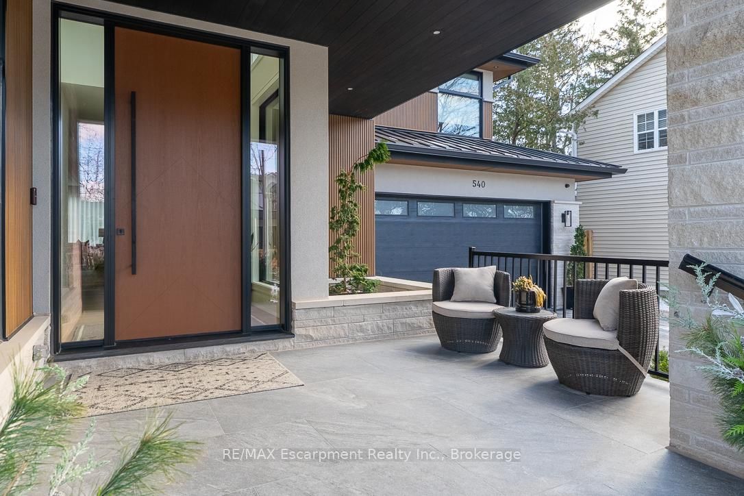 Detached House for sale at 540 Patricia Drive, Oakville, Ontario, L6K 1M2 - West - MLS: W12909578