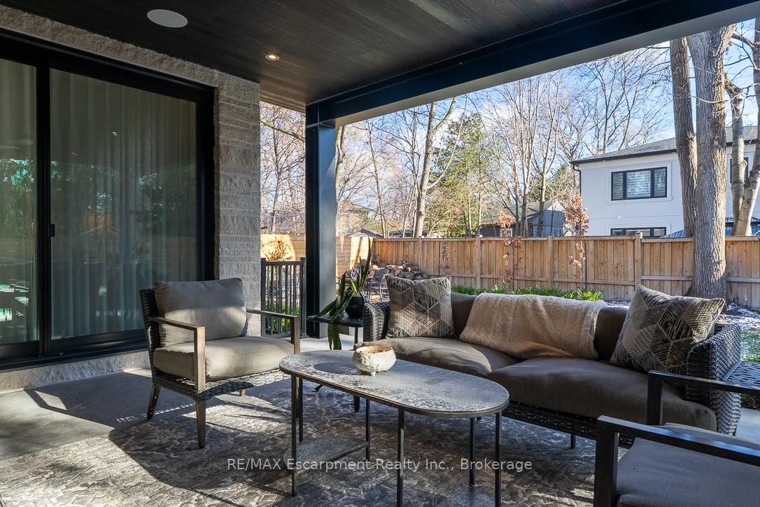 Detached House for sale at 540 Patricia Drive, Oakville, Ontario, L6K 1M2 - West - MLS: W12909578