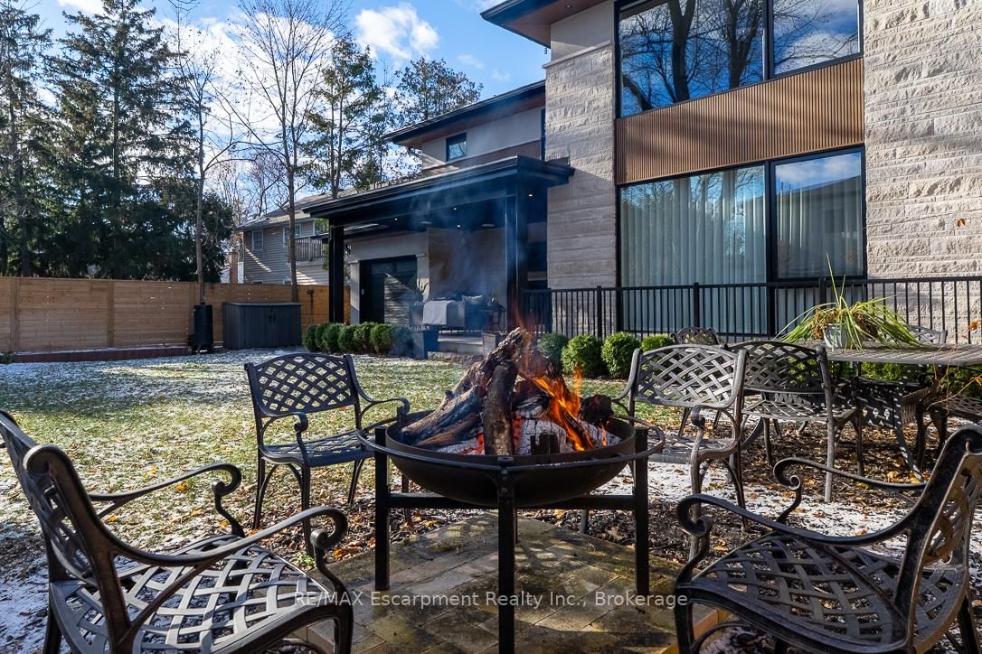 Detached House for sale at 540 Patricia Drive, Oakville, Ontario, L6K 1M2 - West - MLS: W12909578