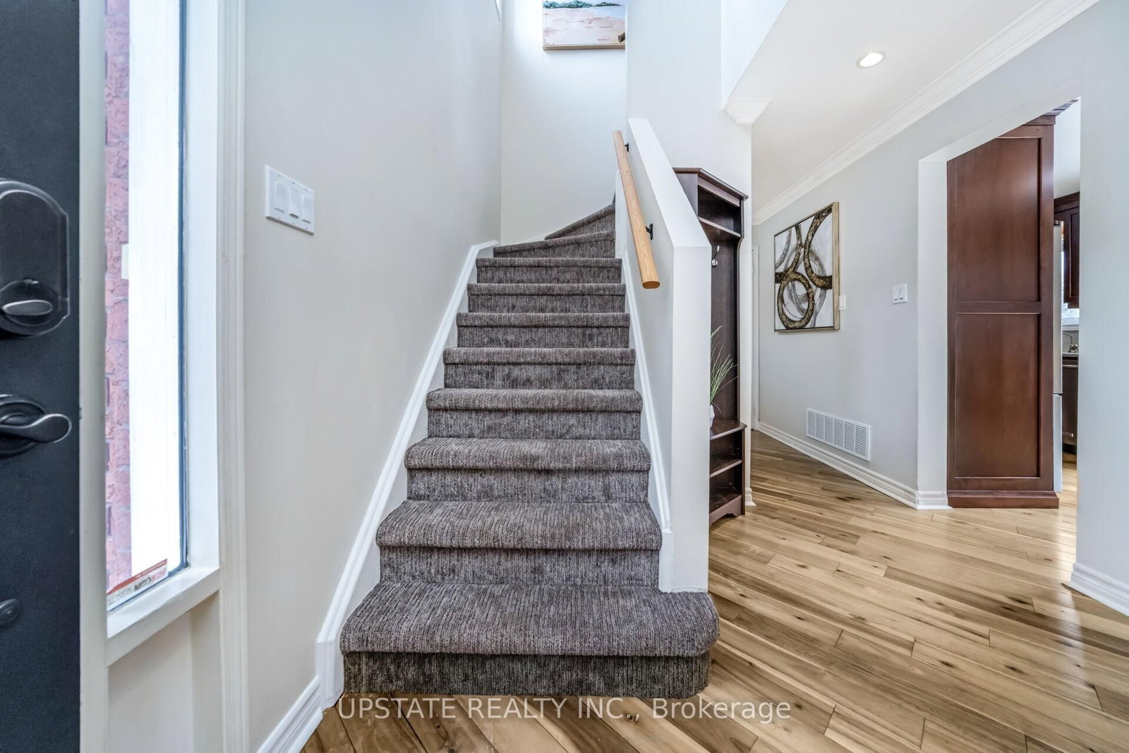 Detached House for sale at 7 Birchway Place, Halton Hills, Ontario, L7J 2X4 - Acton - MLS: W12909638