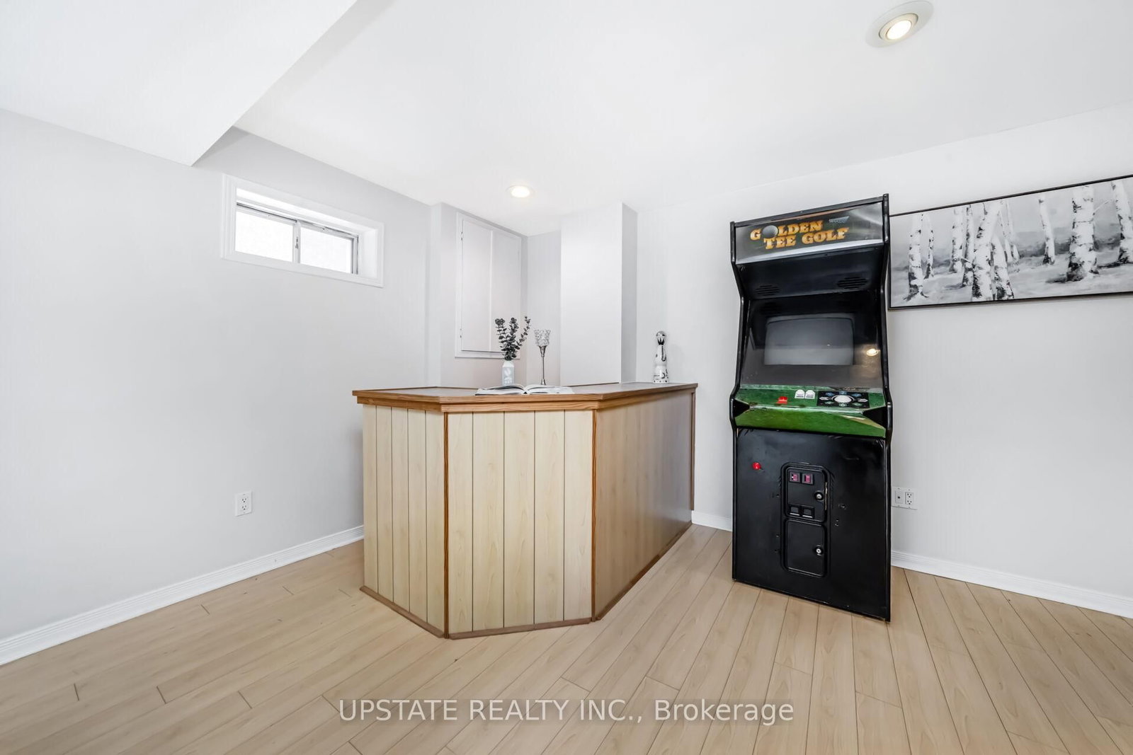 Detached House for sale at 7 Birchway Place, Halton Hills, Ontario, L7J 2X4 - Acton - MLS: W12909638