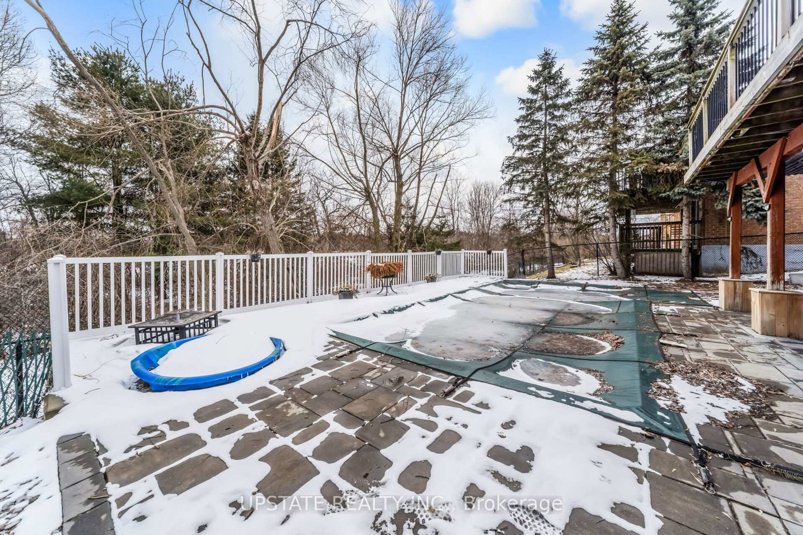 Detached House for sale at 7 Birchway Place, Halton Hills, Ontario, L7J 2X4 - Acton - MLS: W12909638