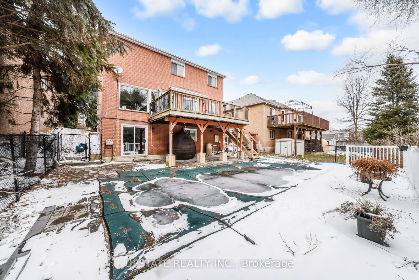 Detached House for sale at 7 Birchway Place, Halton Hills, Ontario, L7J 2X4 - Acton - MLS: W12909638