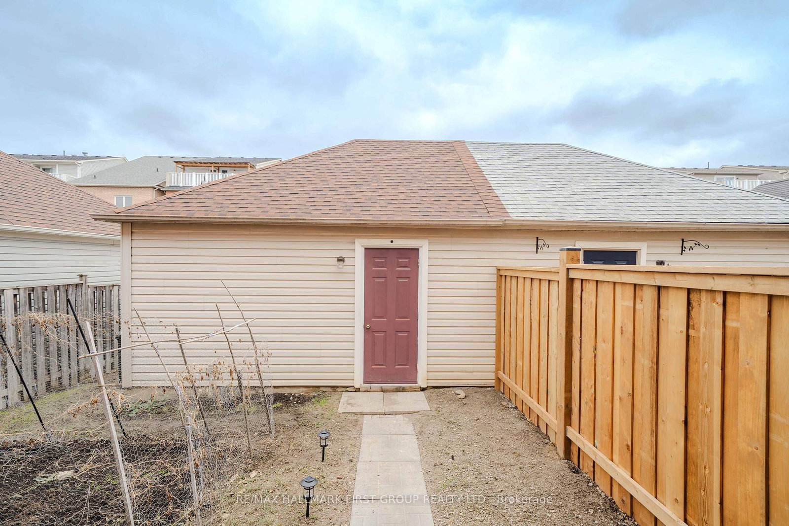 Listing Image 45