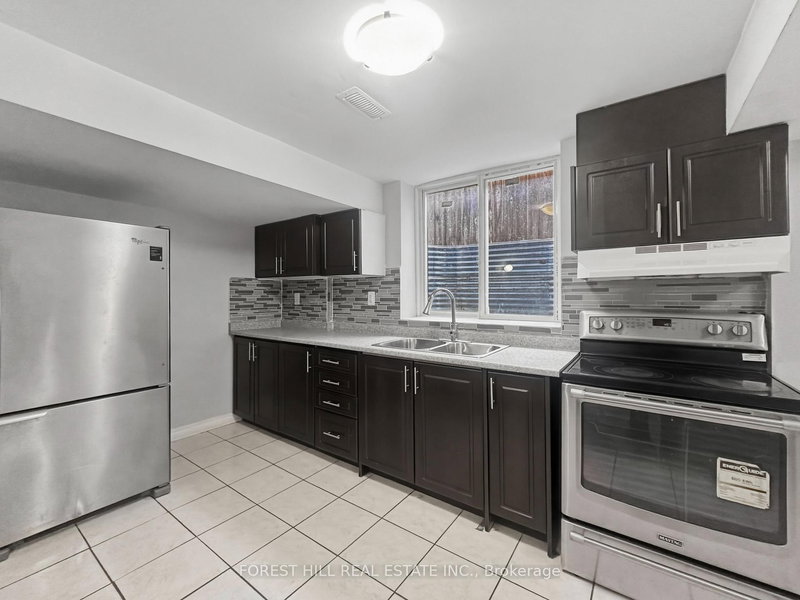 Bsmt - 51 Hadfield Circ, Brampton, L6R 0N6 | Image 3