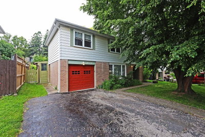 4-bed Detached House · 1577 Otterby Rd