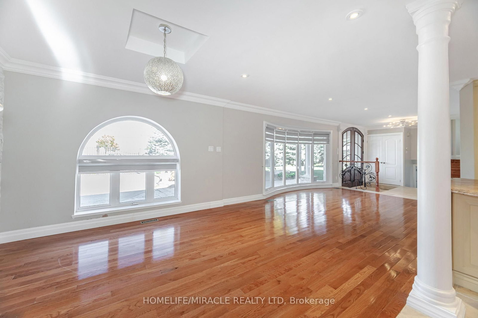 Detached House for sale at 308 Third Line, Oakville, Ontario, L6L 4A4 - West - MLS: W12909962