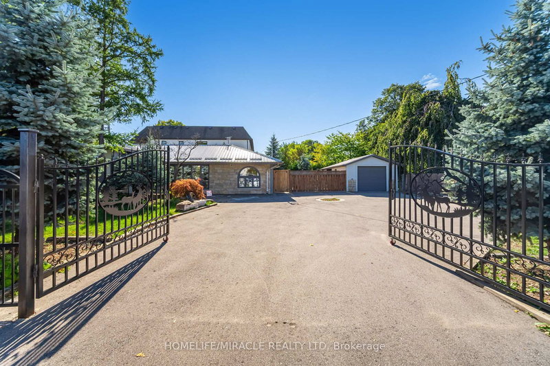 308 Third Line, Oakville, L6L 4A4 | Image 2