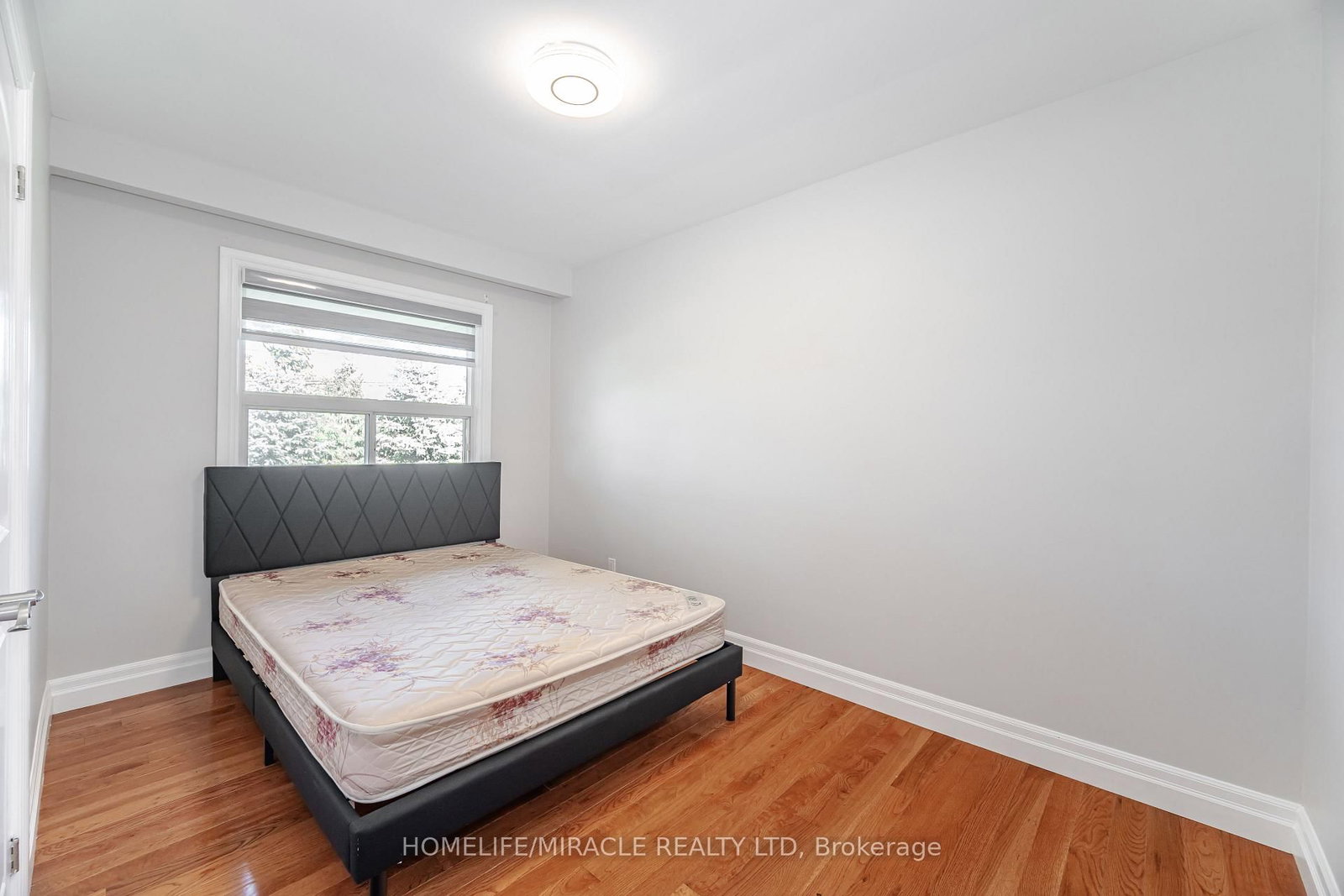 Detached House for sale at 308 Third Line, Oakville, Ontario, L6L 4A4 - West - MLS: W12909962