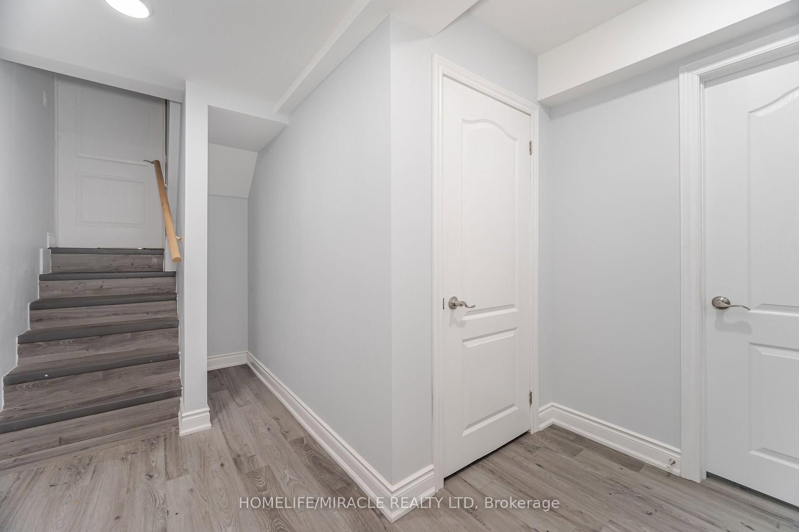 Detached House for sale at 308 Third Line, Oakville, Ontario, L6L 4A4 - West - MLS: W12909962