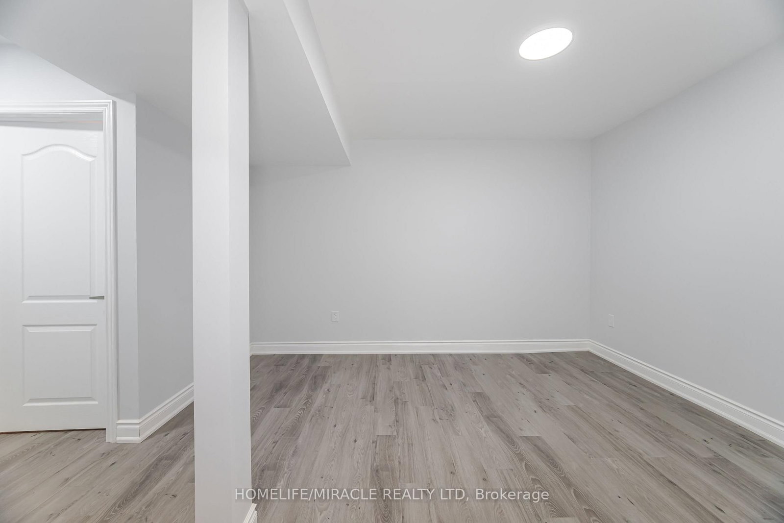 Detached House for sale at 308 Third Line, Oakville, Ontario, L6L 4A4 - West - MLS: W12909962