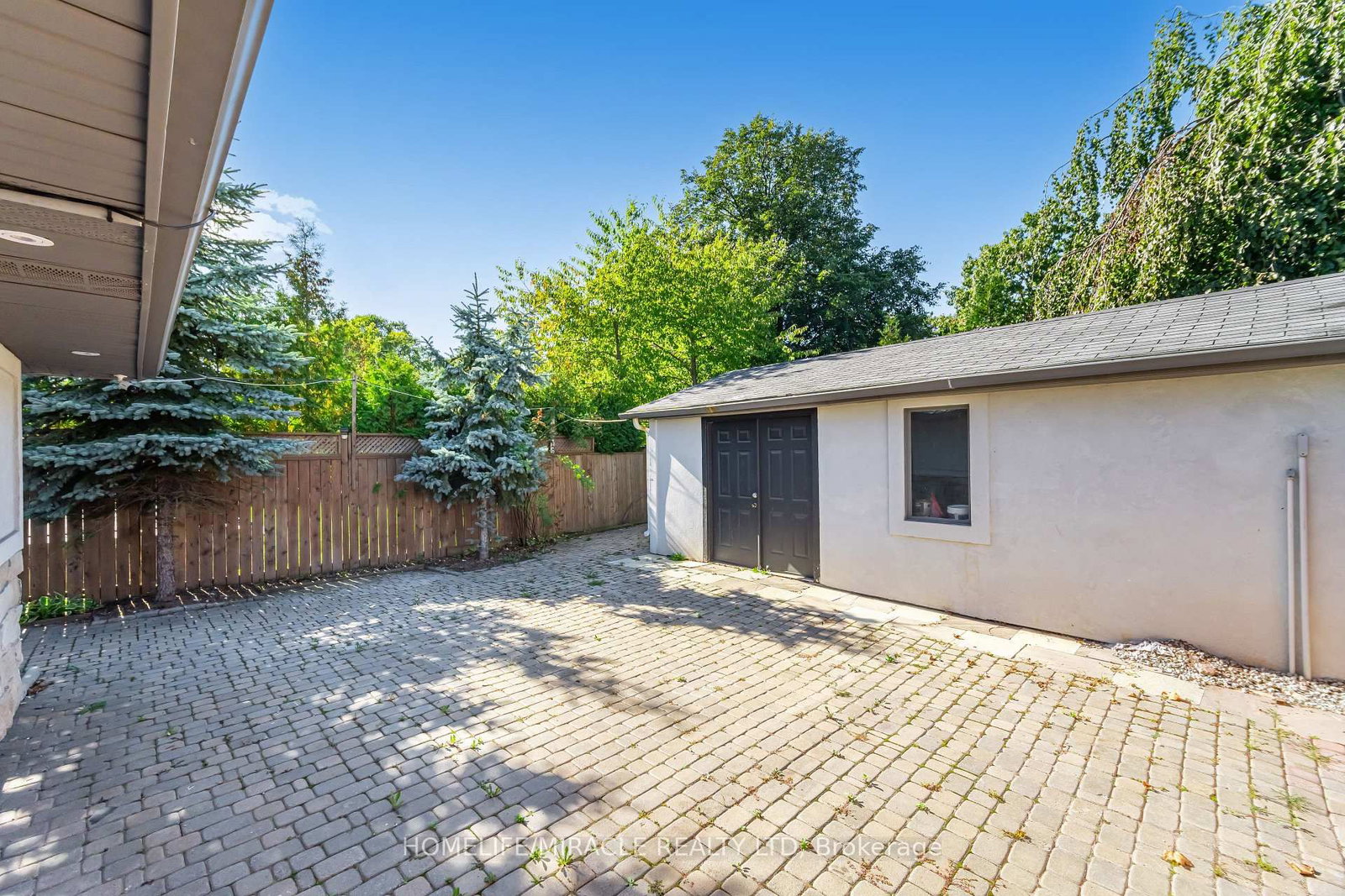 Detached House for sale at 308 Third Line, Oakville, Ontario, L6L 4A4 - West - MLS: W12909962