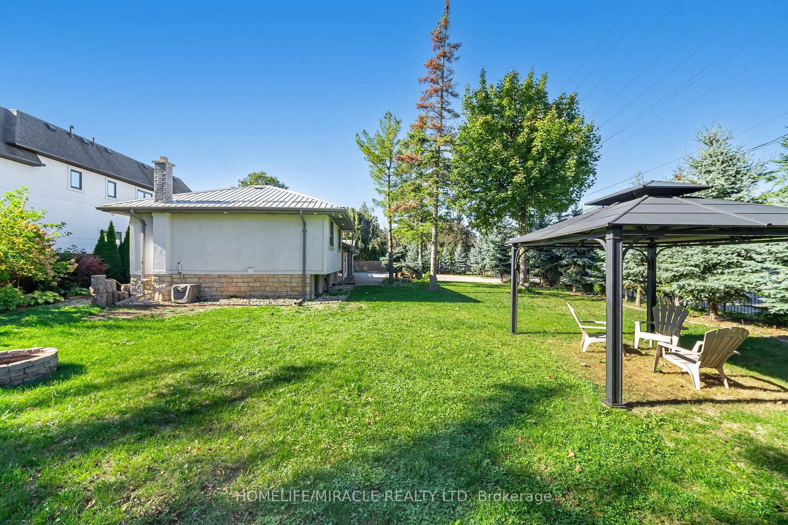 Detached House for sale at 308 Third Line, Oakville, Ontario, L6L 4A4 - West - MLS: W12909962