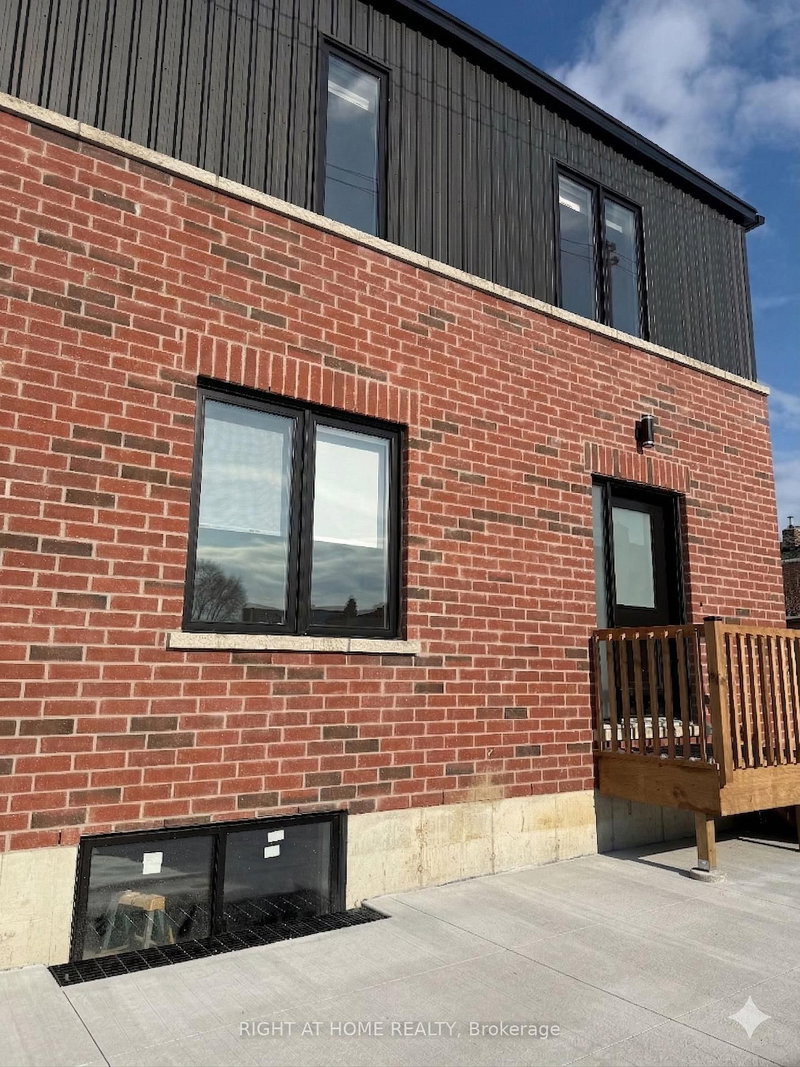 home for lease on 5B-19 Arrowsmith Avenue