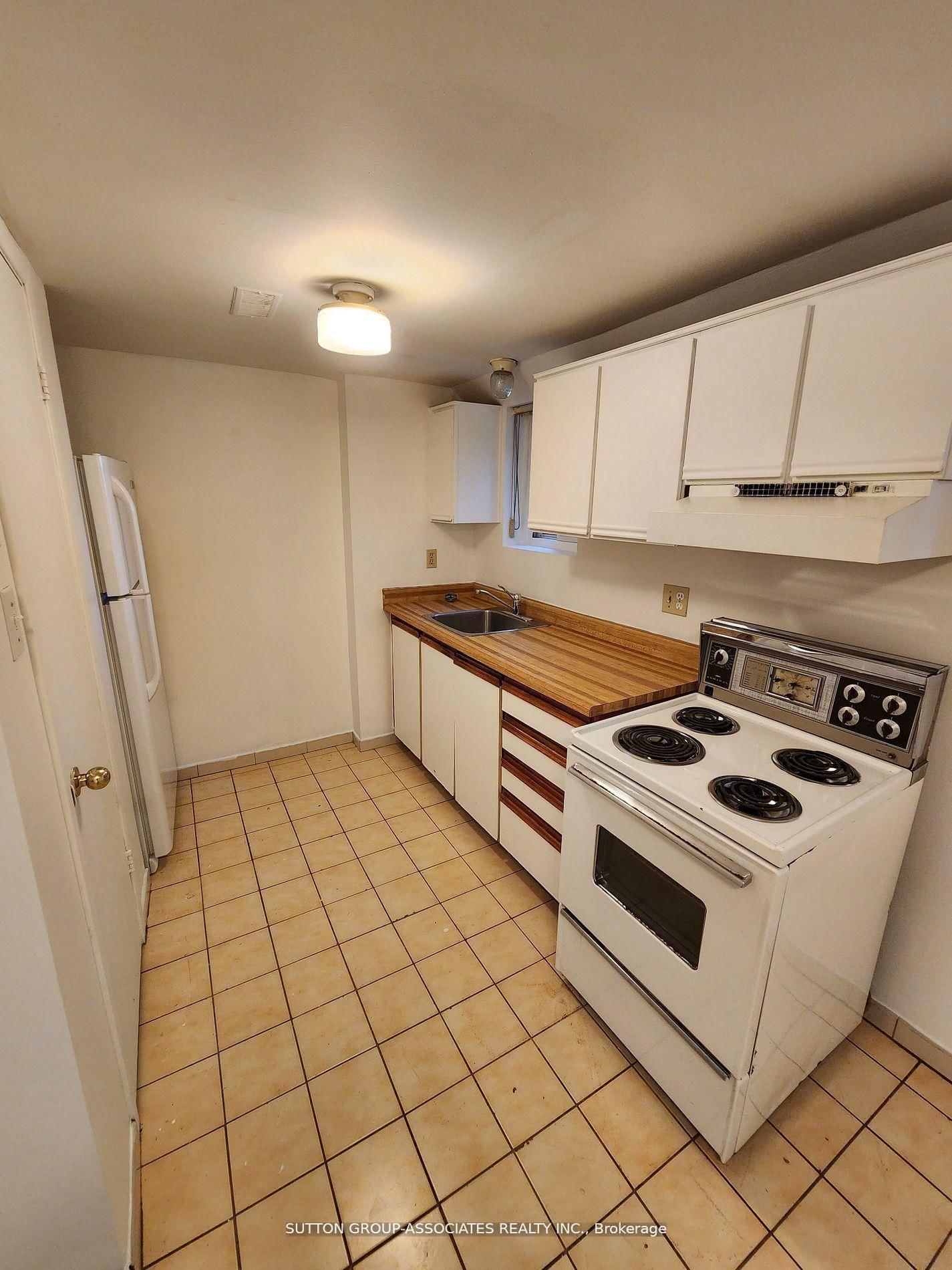 134 Grand Avenue, Unit Unit D Lower - Photo 3