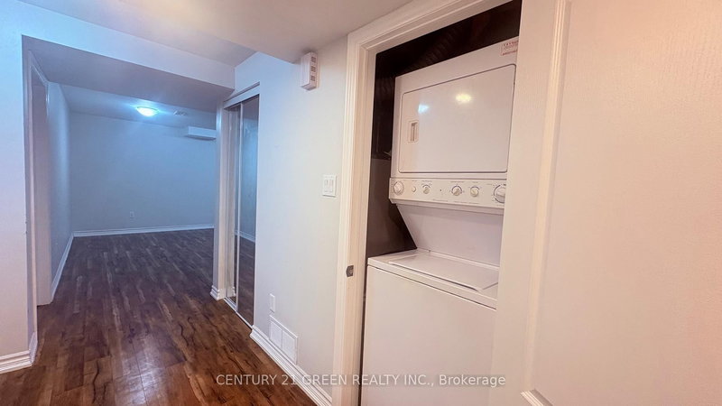 BSMT - 44 Prairie Creek Cres, Brampton, L6Y 6C9 | Image 3