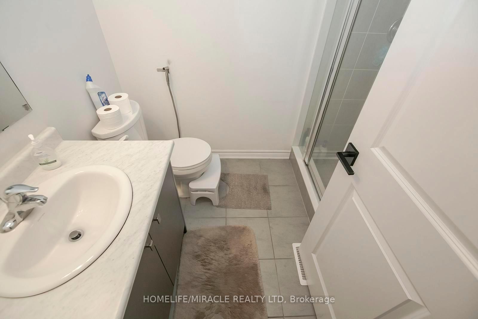 Detached House for sale at 22 Madawaska Road, Caledon, Ontario, L7C 4J5 - Rural Caledon - MLS: W12911388