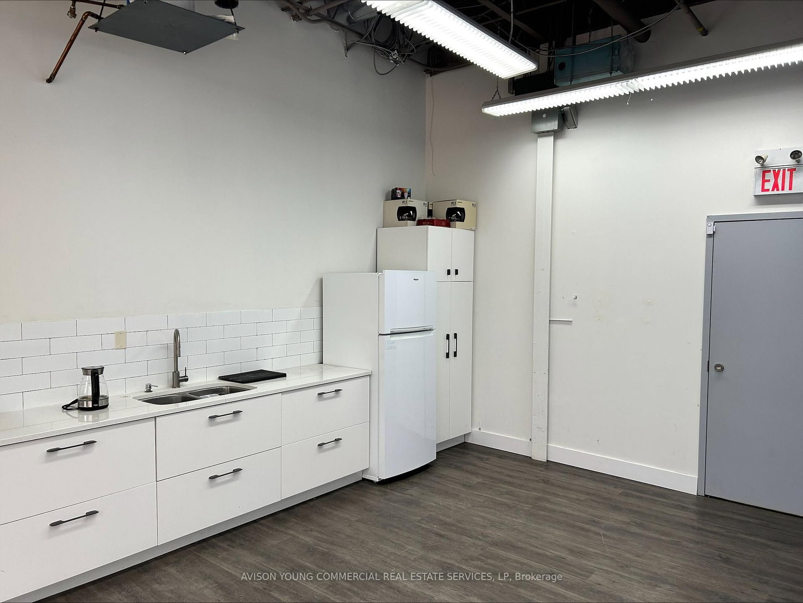 91 Tycos Drive, Unit 204 - Photo 5