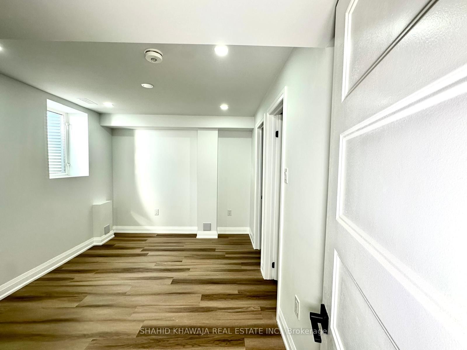 Detached House for lease at Lower-470 Violet Gate, Milton, Ontario, L9E 1X3 - Walker - MLS: W12911558