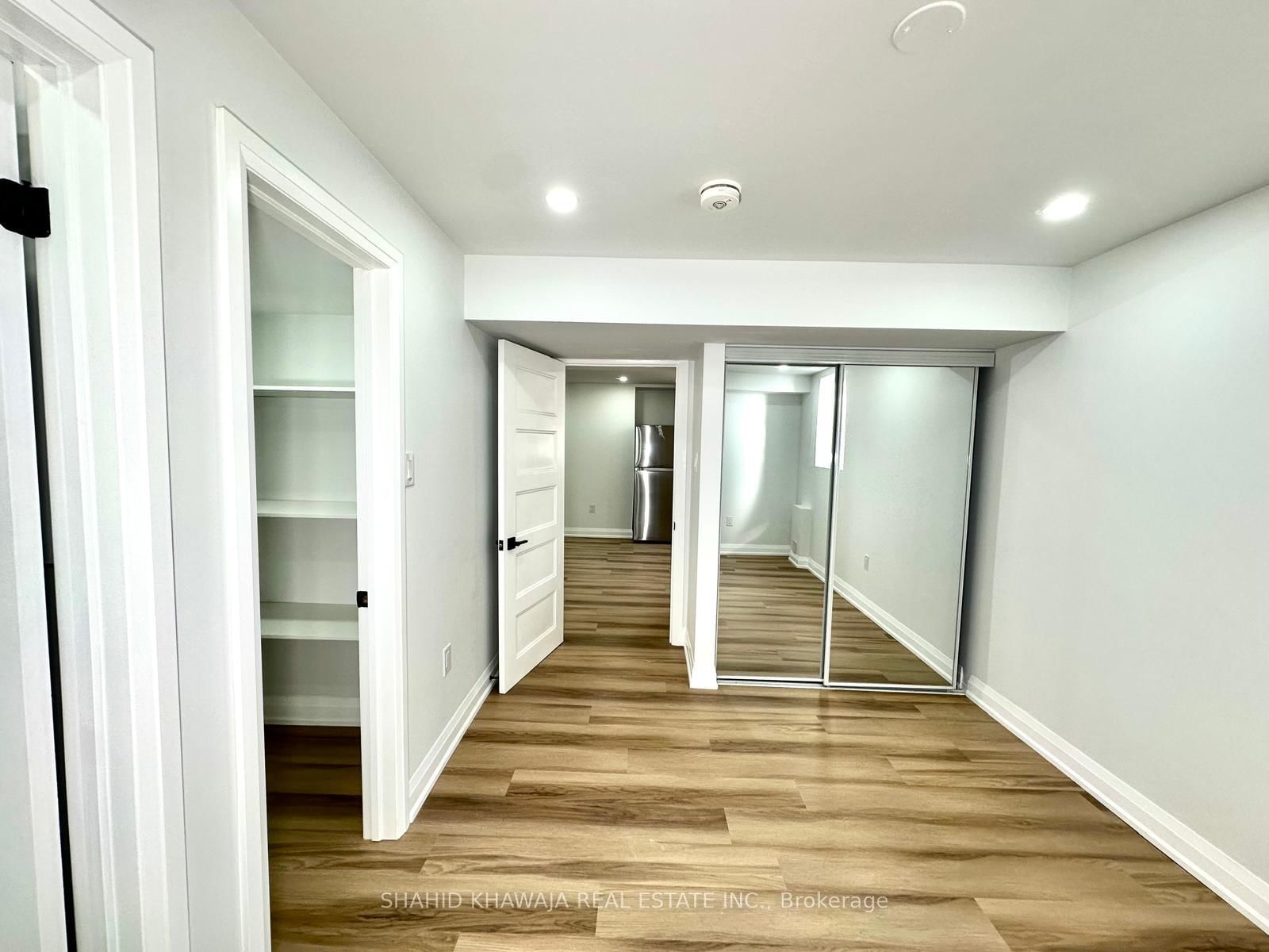 Detached House for lease at Lower-470 Violet Gate, Milton, Ontario, L9E 1X3 - Walker - MLS: W12911558