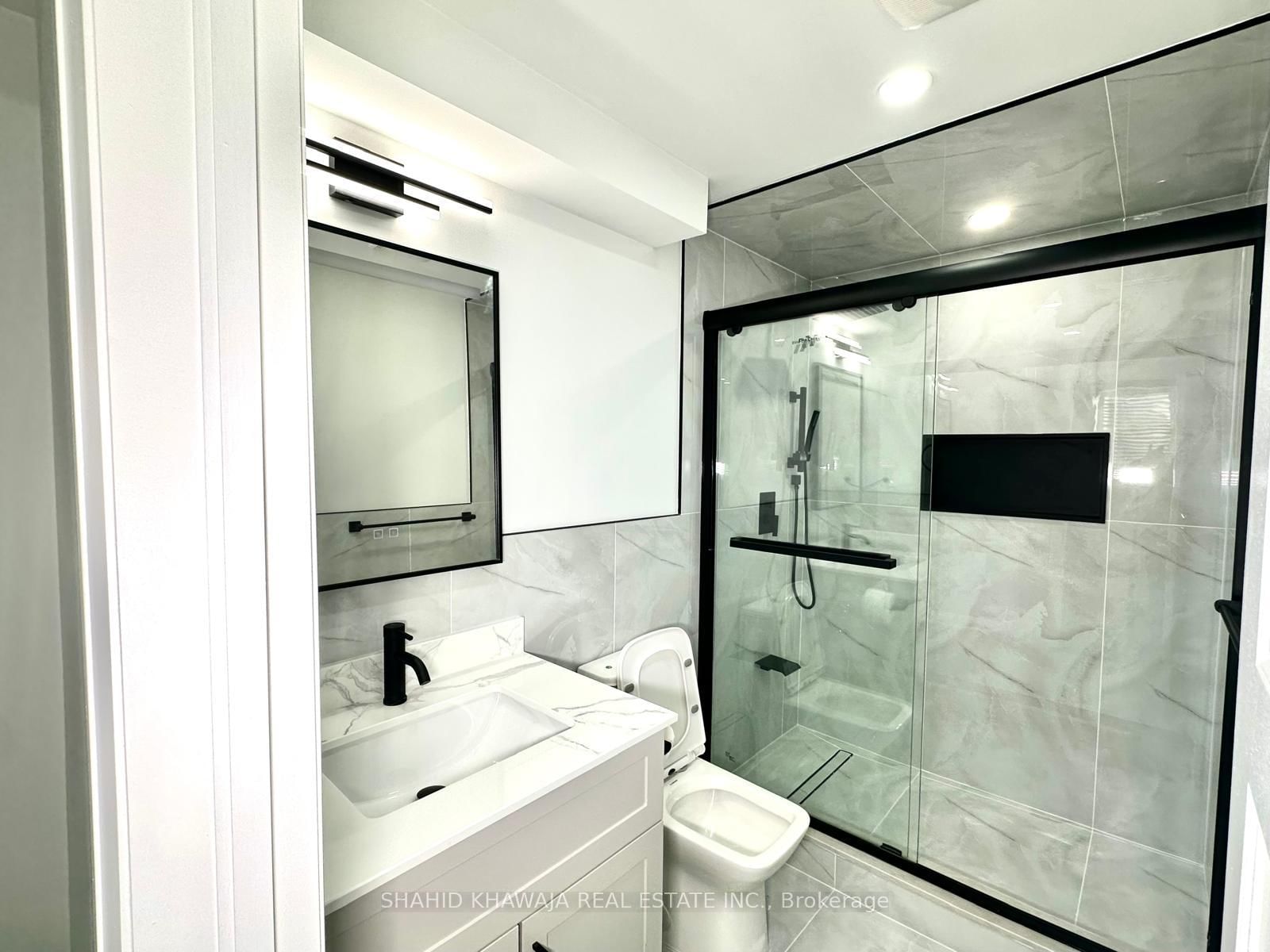 Detached House for lease at Lower-470 Violet Gate, Milton, Ontario, L9E 1X3 - Walker - MLS: W12911558