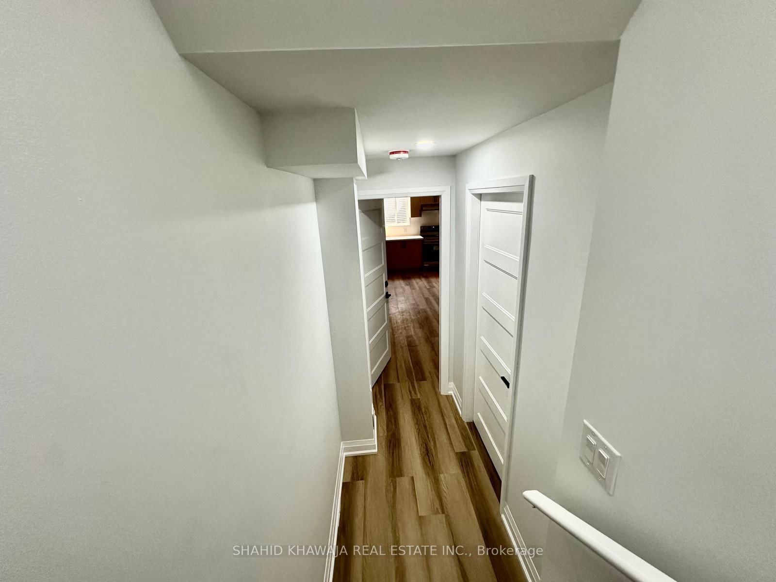 Detached House for lease at Lower-470 Violet Gate, Milton, Ontario, L9E 1X3 - Walker - MLS: W12911558