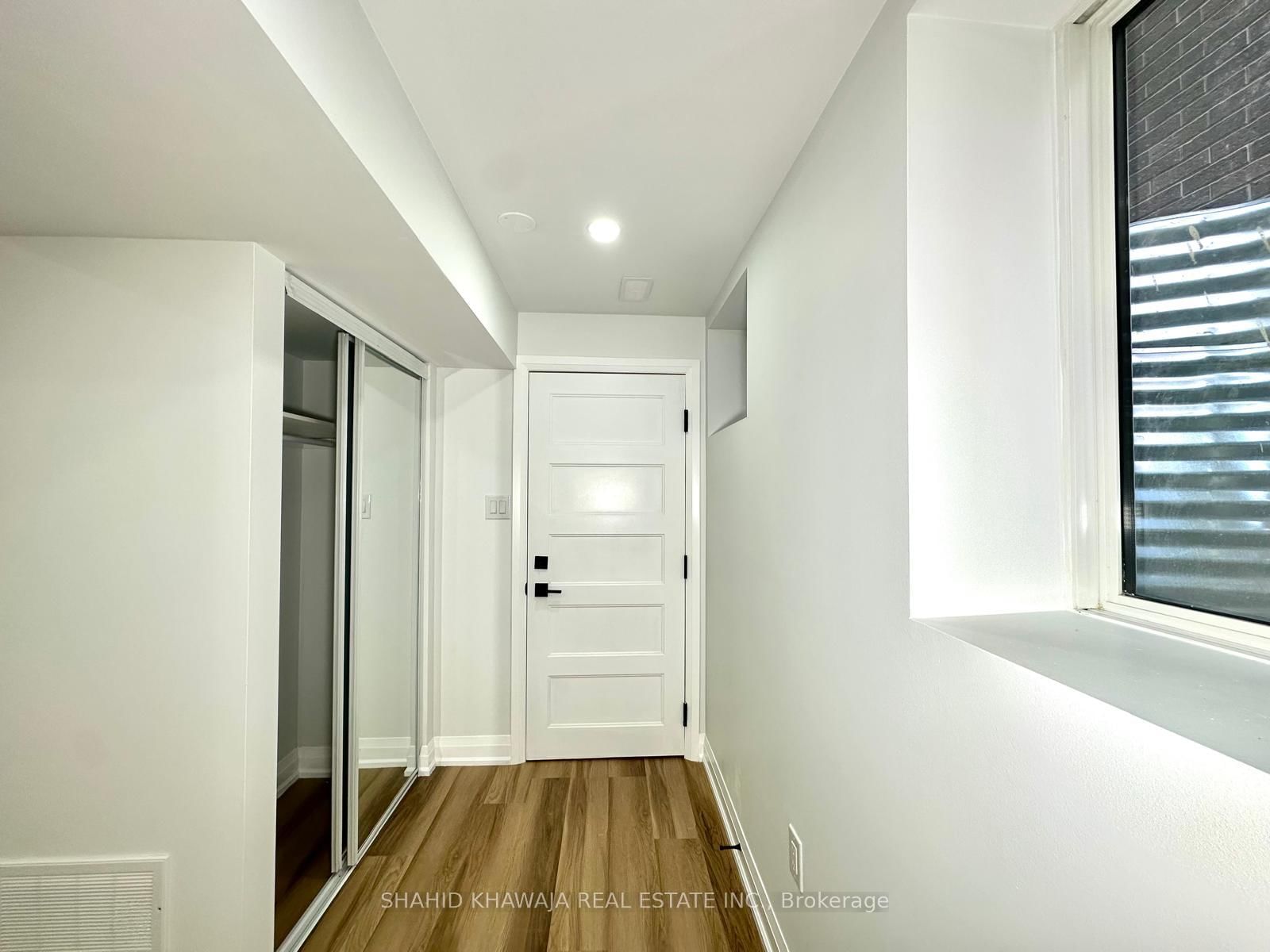 Detached House for lease at Lower-470 Violet Gate, Milton, Ontario, L9E 1X3 - Walker - MLS: W12911558