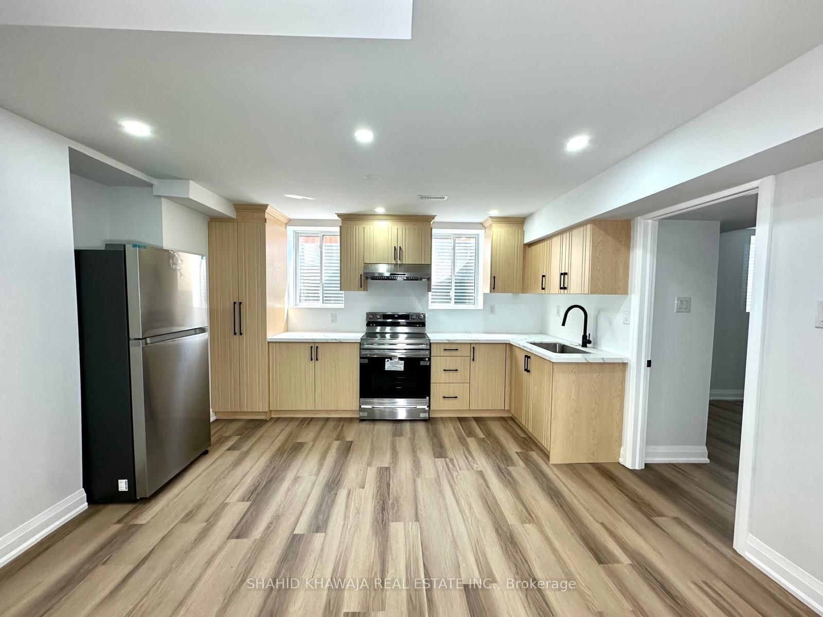 Detached House for lease at Lower-470 Violet Gate, Milton, Ontario, L9E 1X3 - Walker - MLS: W12911558