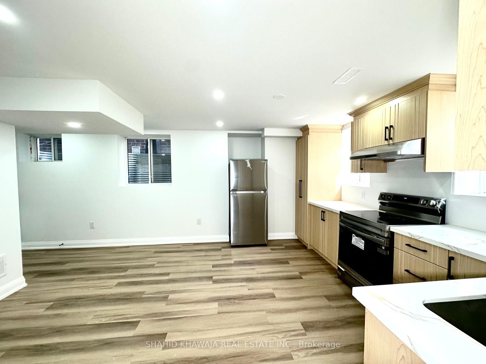 Detached House for lease at Lower-470 Violet Gate, Milton, Ontario, L9E 1X3 - Walker - MLS: W12911558